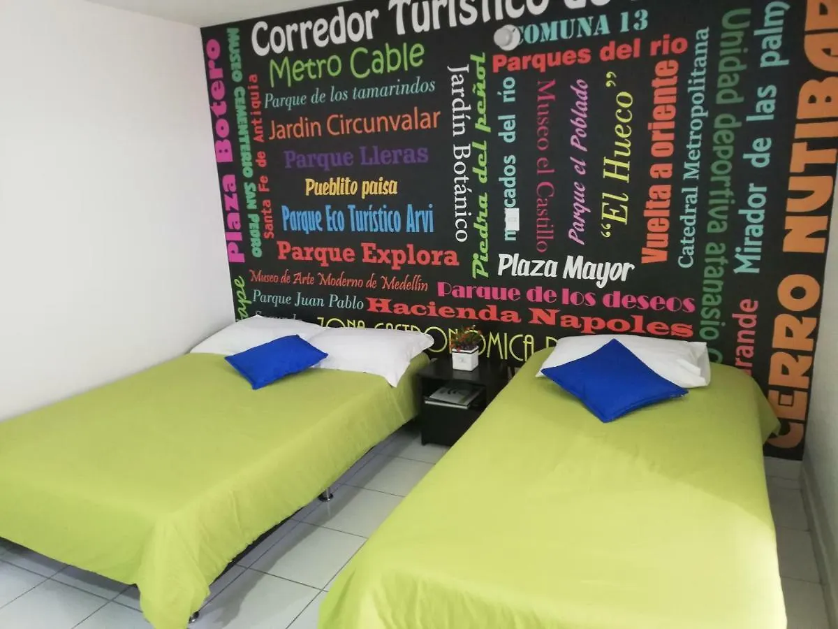 Aparta Estudio 7051 Medellín Colombie