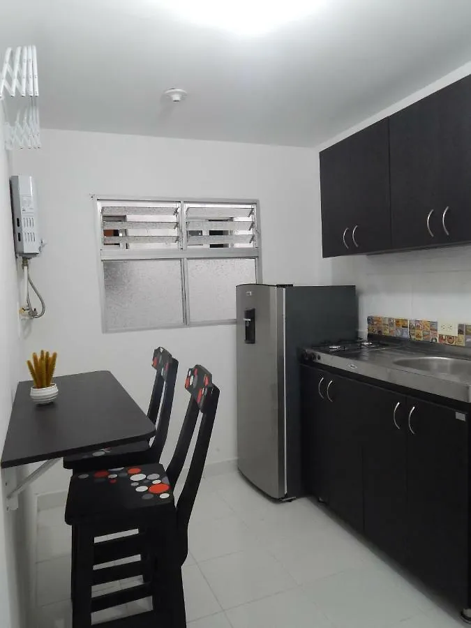 Aparta Estudio 7051 Medellín
