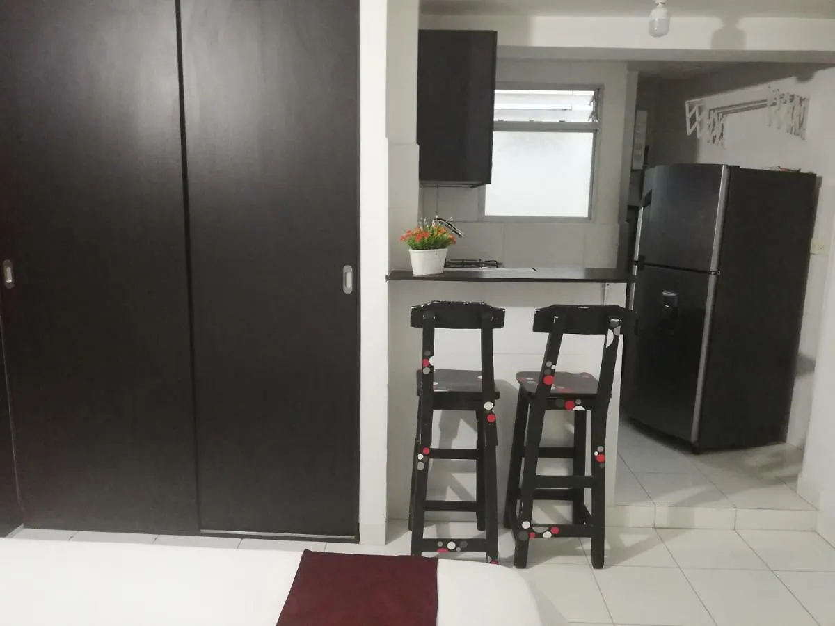 Aparta Estudio 7051 Medellín Colombie