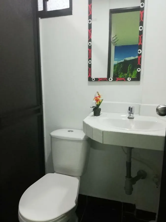 Aparta Estudio 7051 Medellín